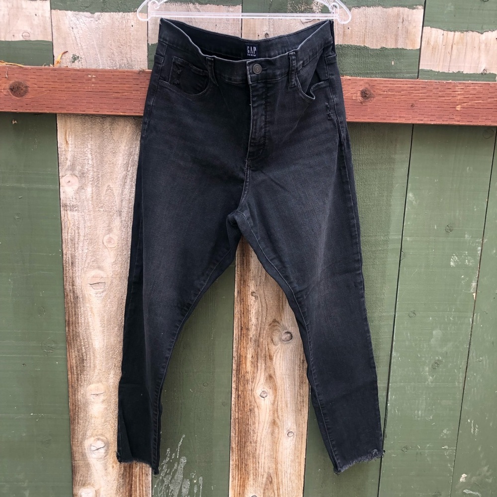 GAP black jeggings, size 16, stretch style, distressed ankle cut